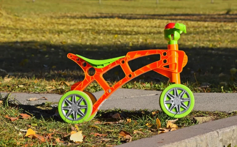 Zabava s outdoor hrackami - Letná zábava s outdoor hračkami: Čo by vám nemalo chýbať?