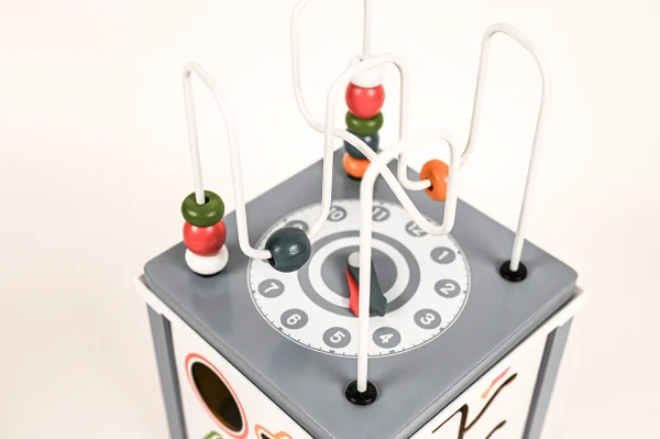 Kocka s aktivitami drevená