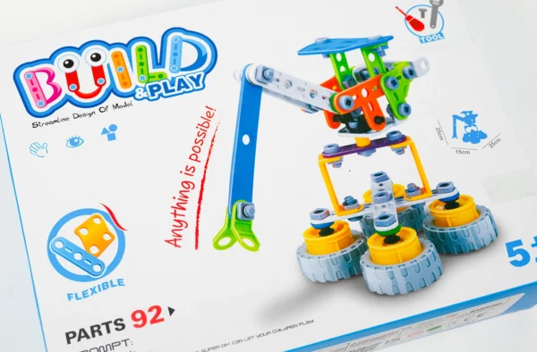 Konštrukčná stavebnica Build & Play – Žeriav a stroje (92 dielov)